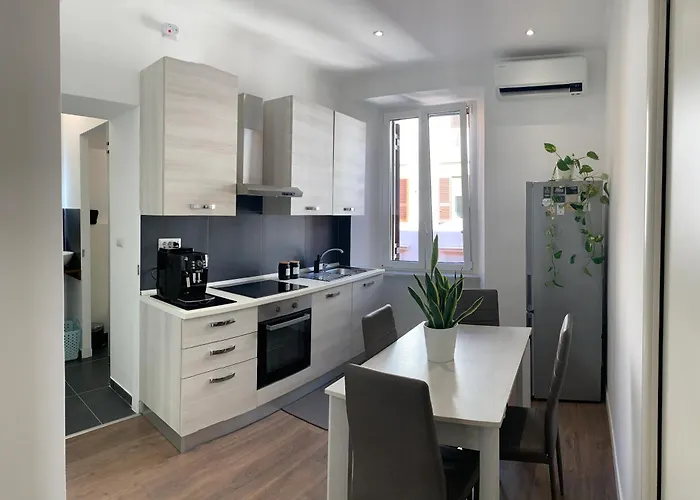 San Lorenzo Elegance Suites - Just Steps From The Colosseum